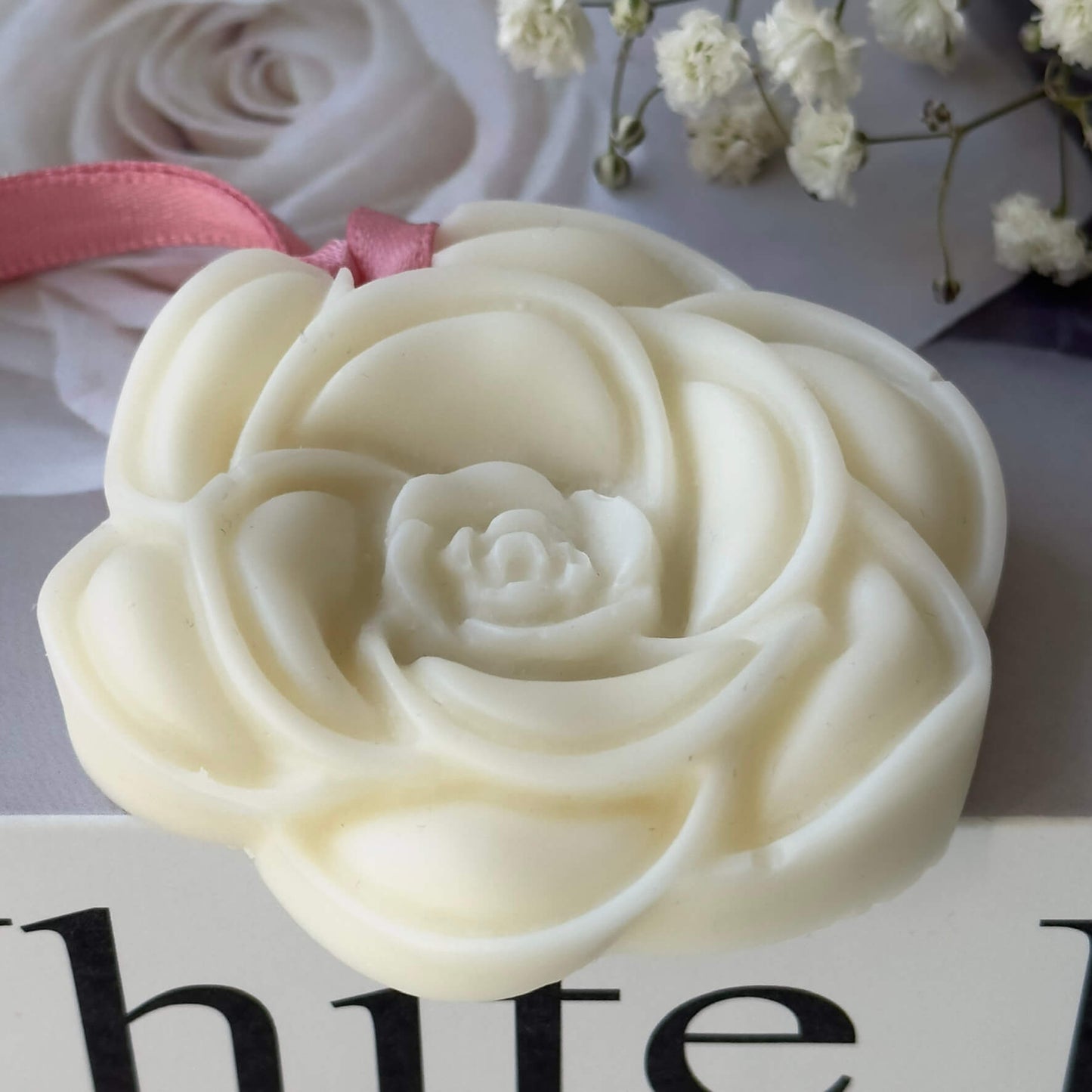 duftanhaenger-kamelie