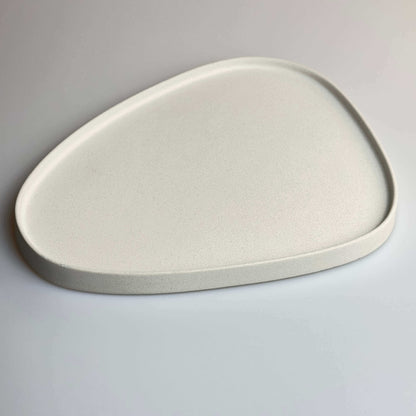 tablett-asymmetrisch-steinoptik